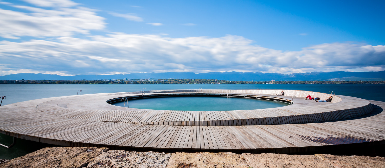 Pontons con Cologny, Genf Bau eines "großen schwimmende Holzkreises"