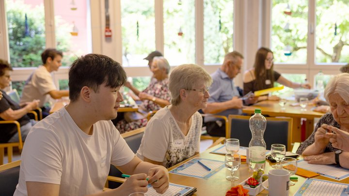 Le bingo plutôt que le bureau : des rencontres en toute simplicité