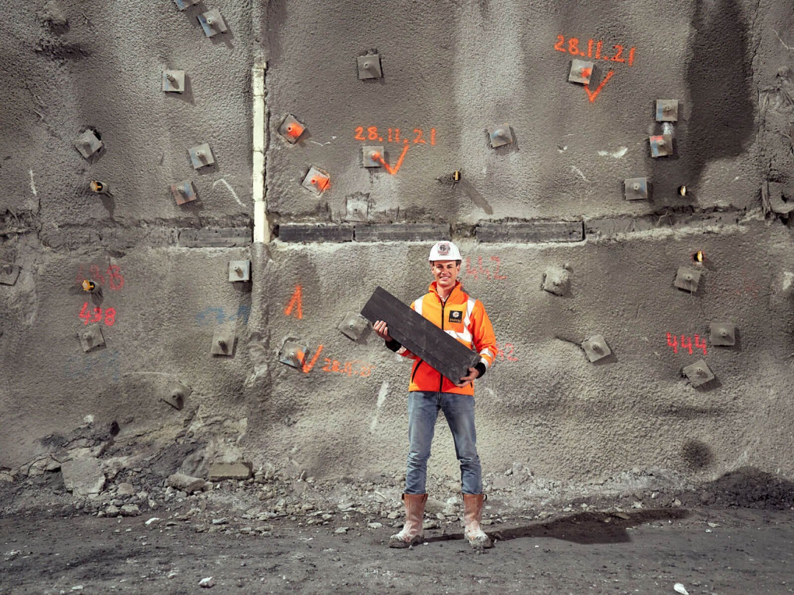 HS-EPS compression elements for tunnel construction are lightweight, flexible and durable