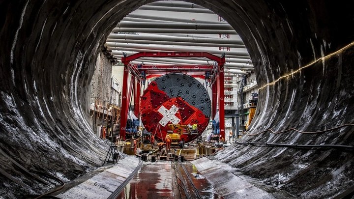 The second Gotthard Road Tunnel, a once-in-a-generation project