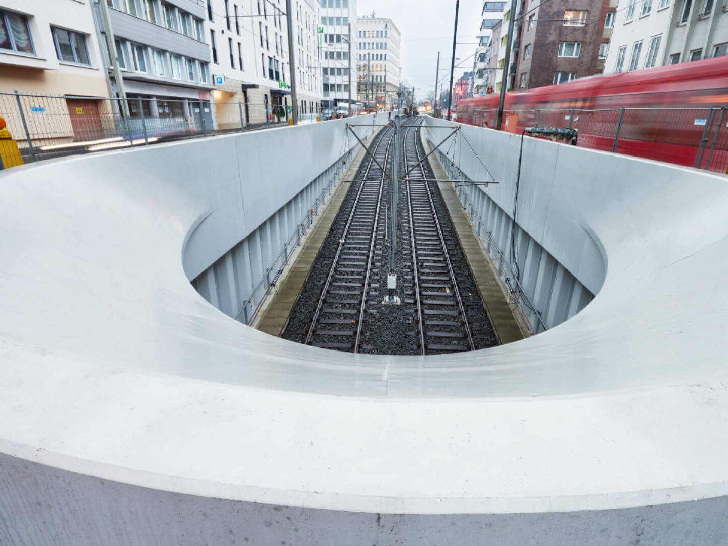 The Wehrhahn Line is a challenging transport infrastructure project in an inner-city location in Düsseldorf.